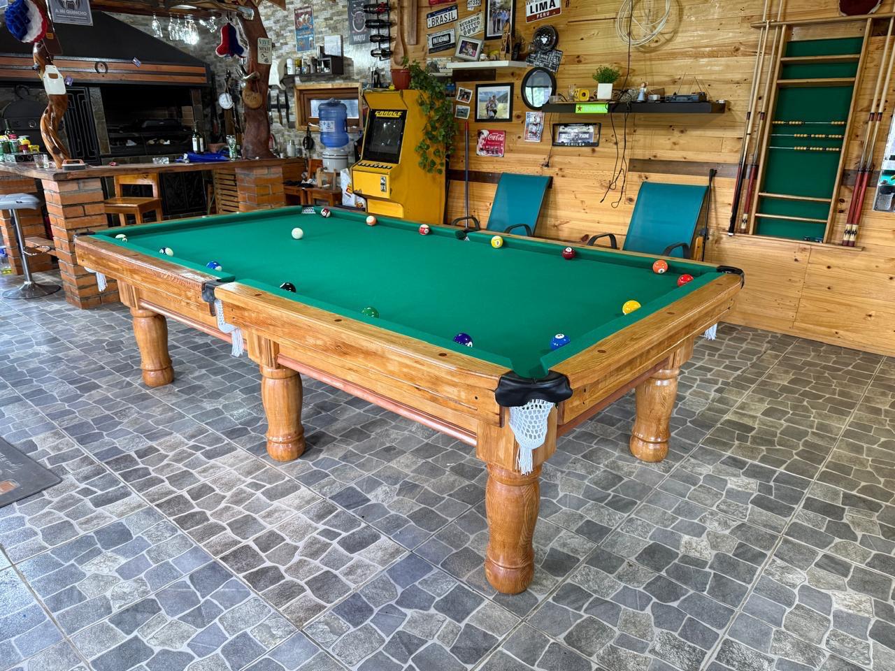 Profesional patas torneadas, paño verde